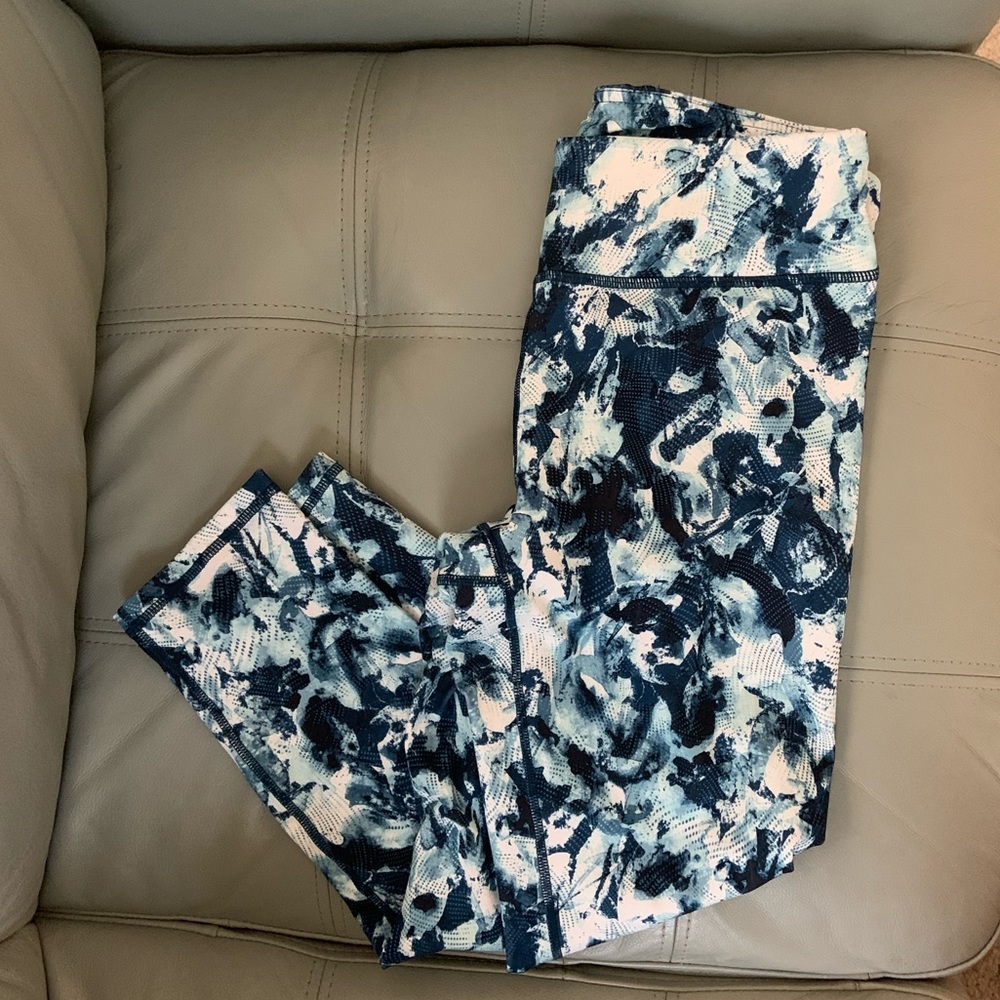 Gaiam calf length exercise leggings